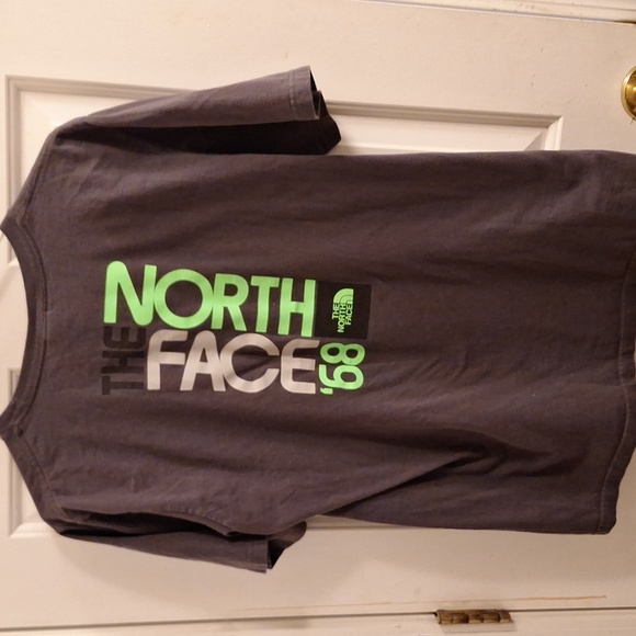 The North Face Tee Shirt Medium - Picture 4 of 4